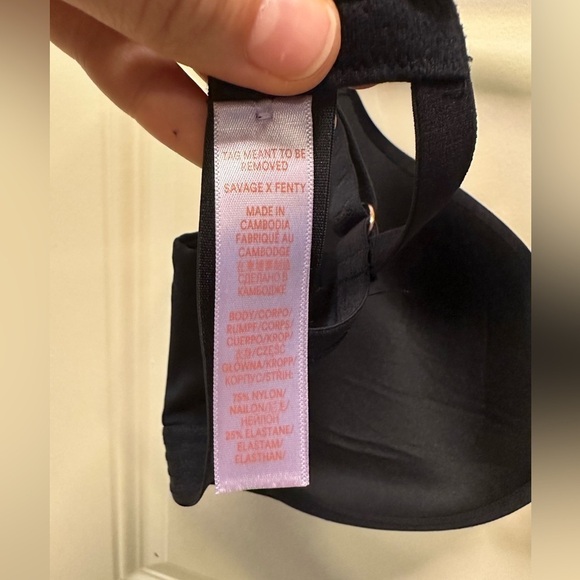 Savage X Fenty Core Mocrofiber T-shirt Bra 36 DDD in black caviar - Picture 10 of 11